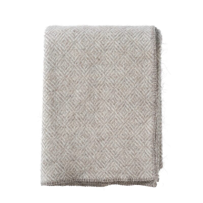 Klippan Yllefabrik Diamonds natural beige Wolldecke Decke Plaid skandinavisch Design Schweden