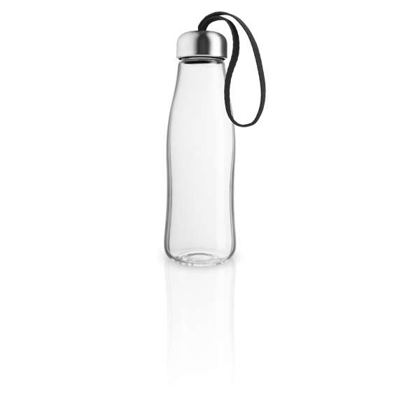 Eva Solo schützt das Meer: Glastrinkflasche, 0,5 l. Lesen Sie mehr über die Eva Solo ReSea-Aktion! – Bild 4